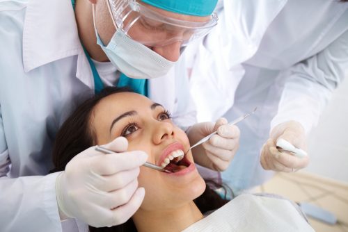 Phương pháp nhổ răng khôn không đau tại nha khoa uy tín 3