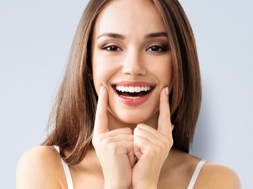 Chuyên mục hỏi đáp - Niềng răng chữa cười hở lợi có được không? 4