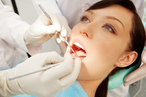 Tìm hiểu bọc răng hàm bị sâu giá bao nhiêu? 3