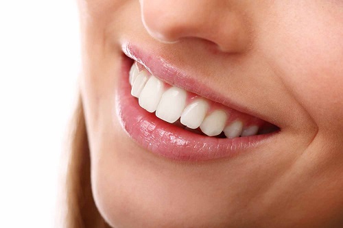 Thực hiện bọc răng sứ khi bị mất răng là một giải pháp đúng 2