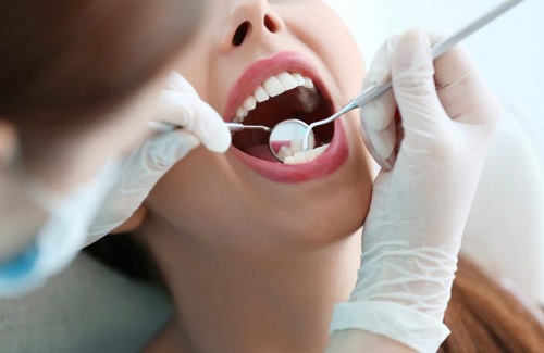 Bọc răng sứ xong có niềng được không? Cần giải đáp 3